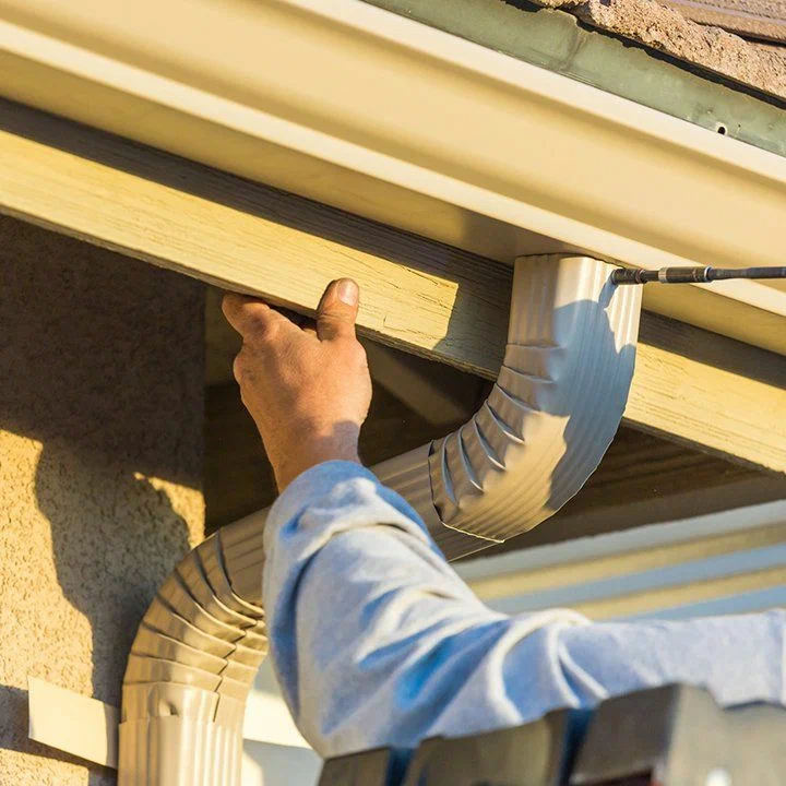 Gutter & Eavestrough Installation Services in Calgary