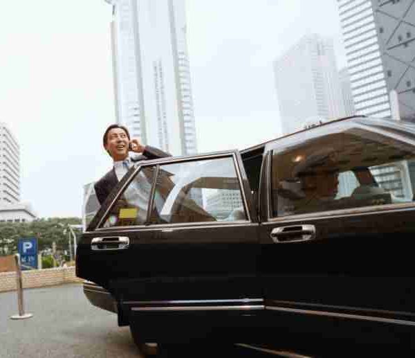 Premier Black Limo