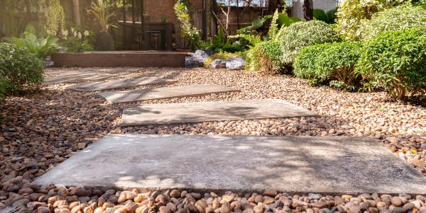 backyard landscaping ideas with fire pit