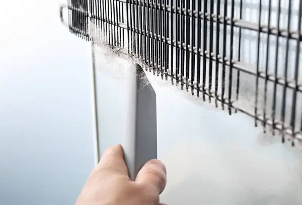 tips for cleaning fridge