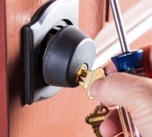 MacArthur Locks & Doors